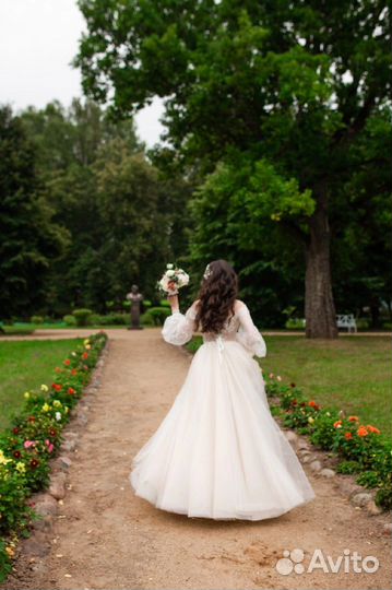 Свадебное платье