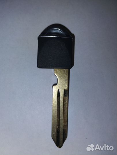 Ключ для Infiniti QX56 2008-2010 г Оригинал