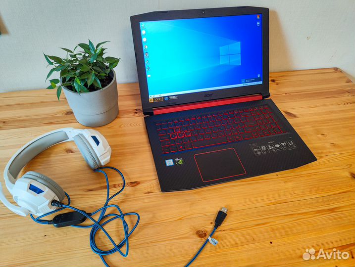 Игровой ноутбук i7/8gb/gtx 1060 6gb + наушники