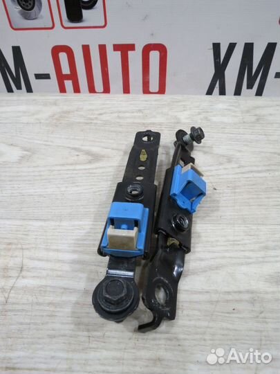 Механизм регулировки ремня Hyundai Solaris 2