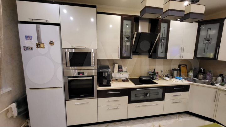 2-к. квартира, 58,1 м², 10/17 эт.