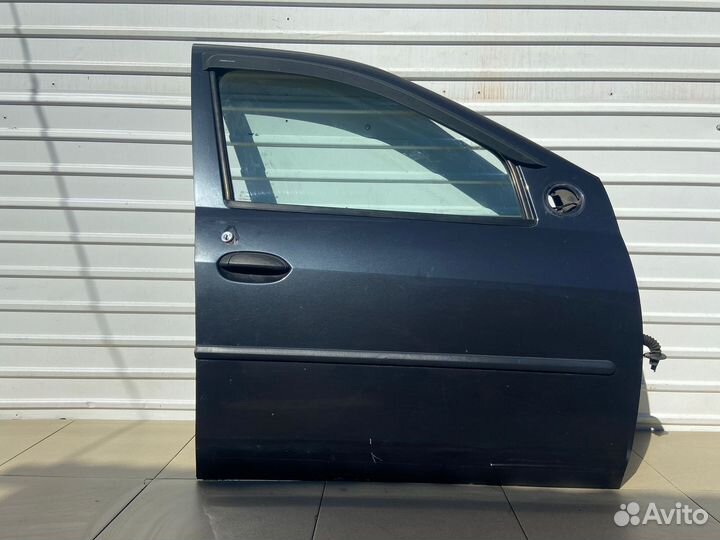 Дверь передняя правая Renault Logan