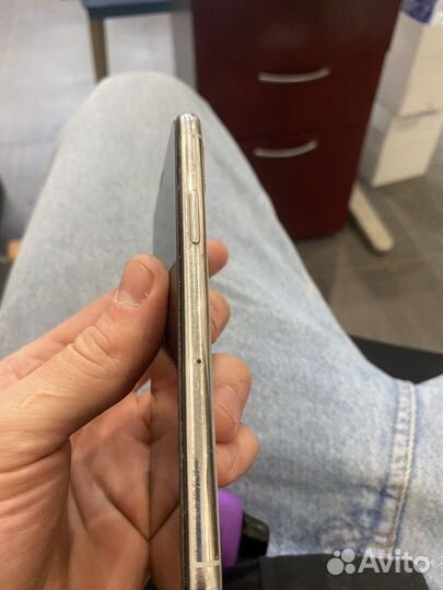 iPhone 11 Pro, 64 ГБ