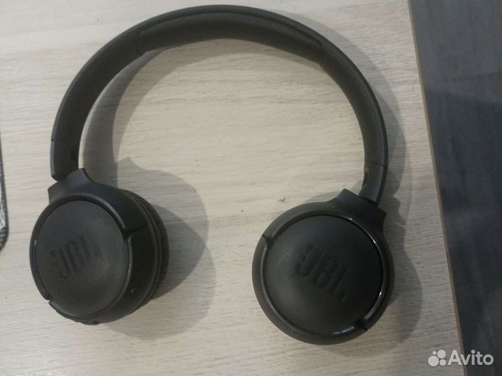 Беспроводные наушники jbl tune 590 bt