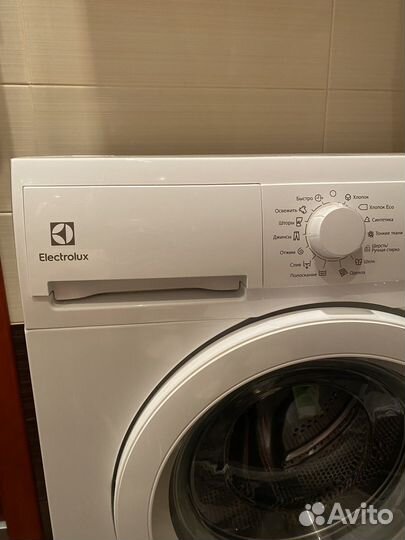 Стиральная машина Electrolux EWM1042NDU