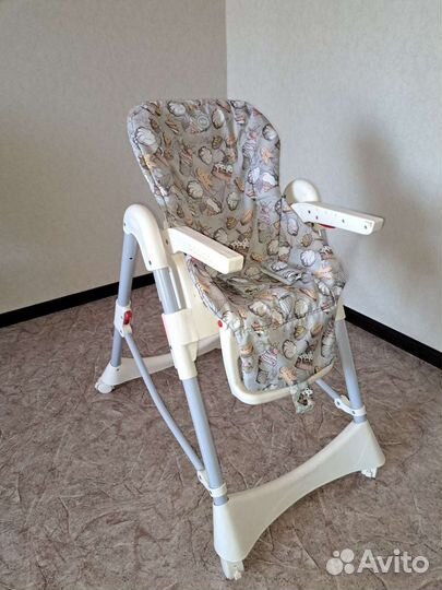 Стульчик для кормления happy baby