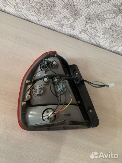 Фанарь задний правый хендай акцент