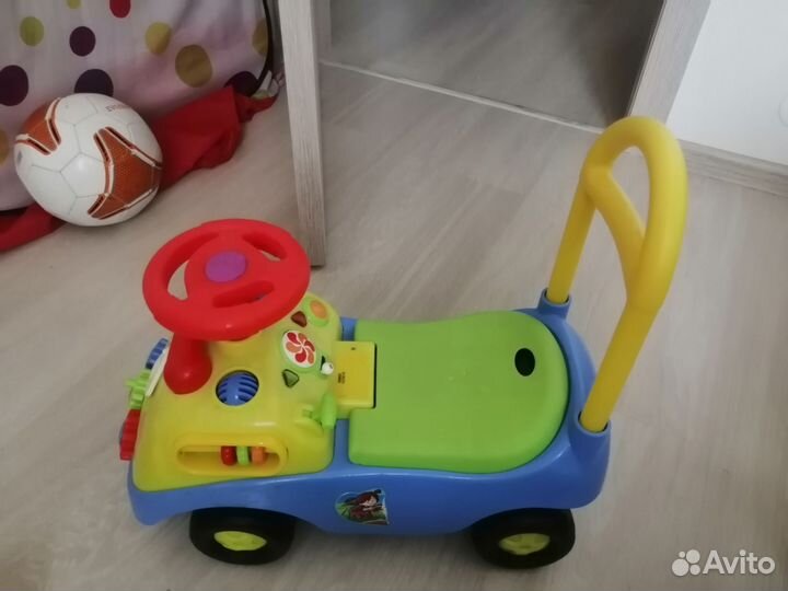 Машинка каталка толокар