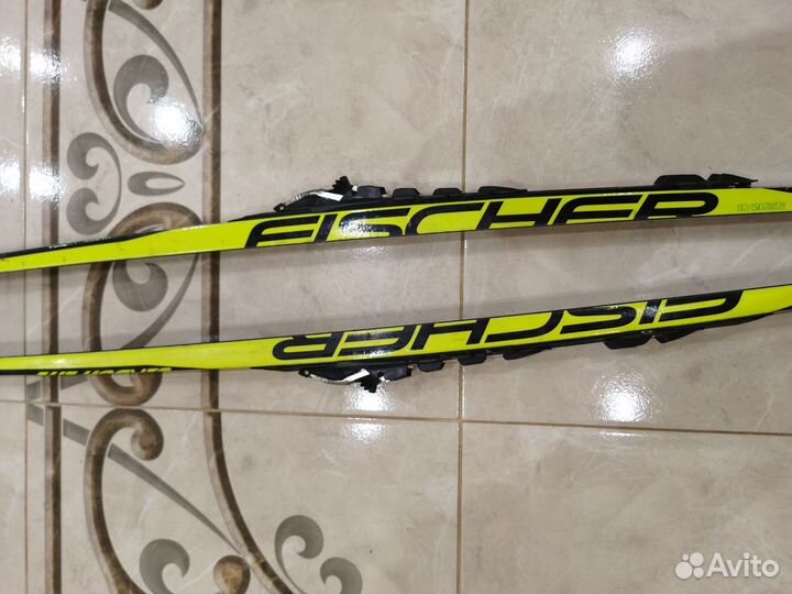 Беговые лыжи Fisher rcs carbonlite classic plus