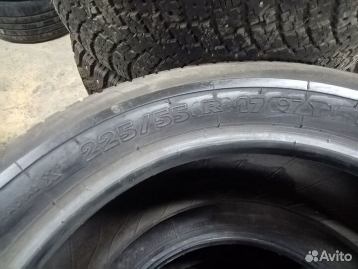 Michelin Agilis 225/55 R17 97