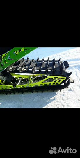 Продам снегоход Arctic cat M800