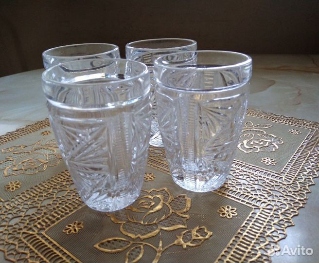 Хрустальные рюмки