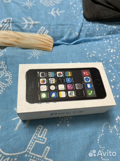 Продам коробку от айфона 5S