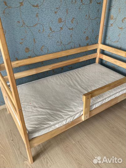 Детская кровать домик деревянная