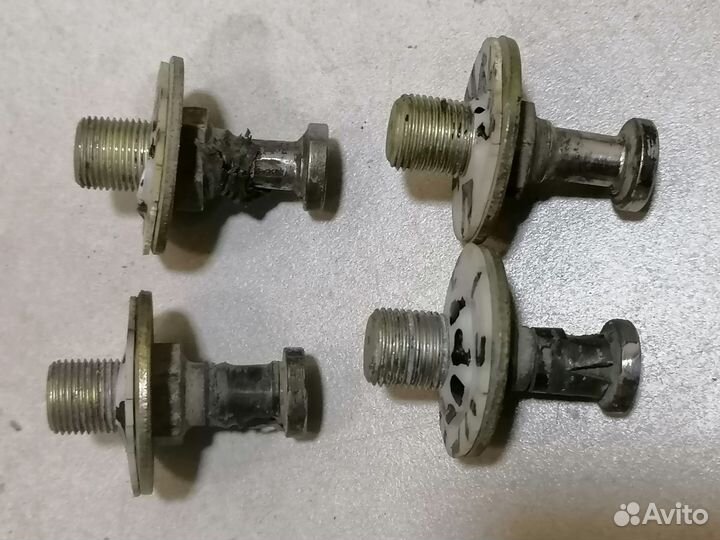 Ответная часть замка двери Chery Amulet A15