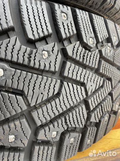 Pirelli Ice Zero 215/65 R17