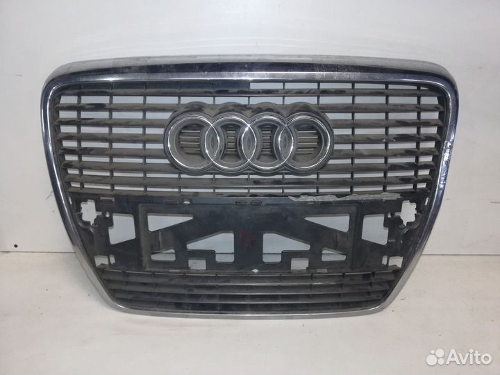 Решетка радиатора Audi A6 C6 4F