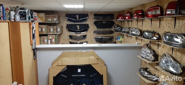 Бампер передний Toyota Prius 2003-2009