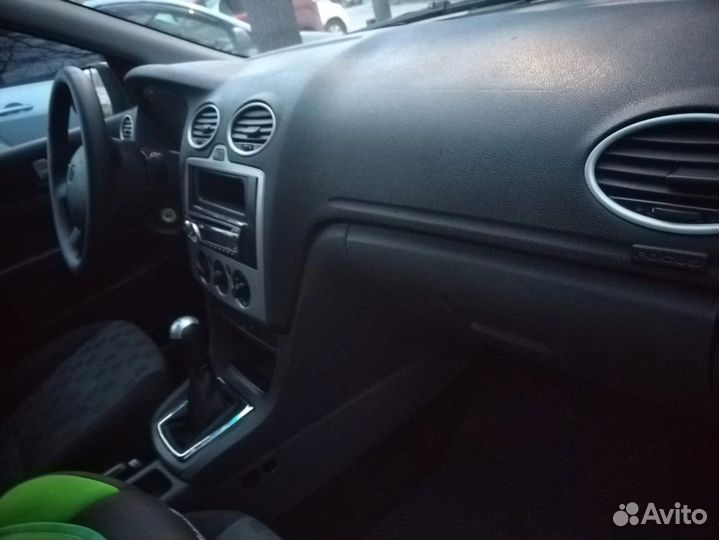 Ford Focus 1.4 МТ, 2006, 177 000 км