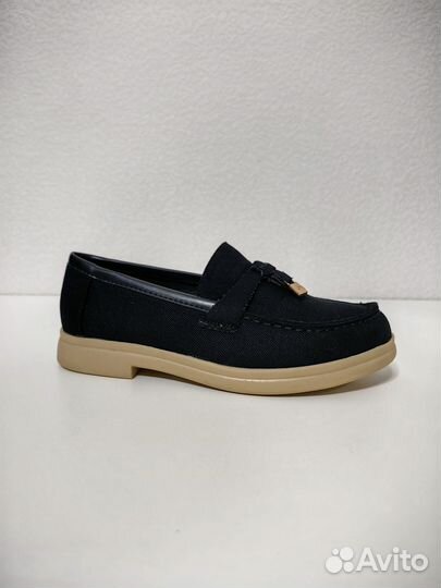 Лоферы женские новые туфли