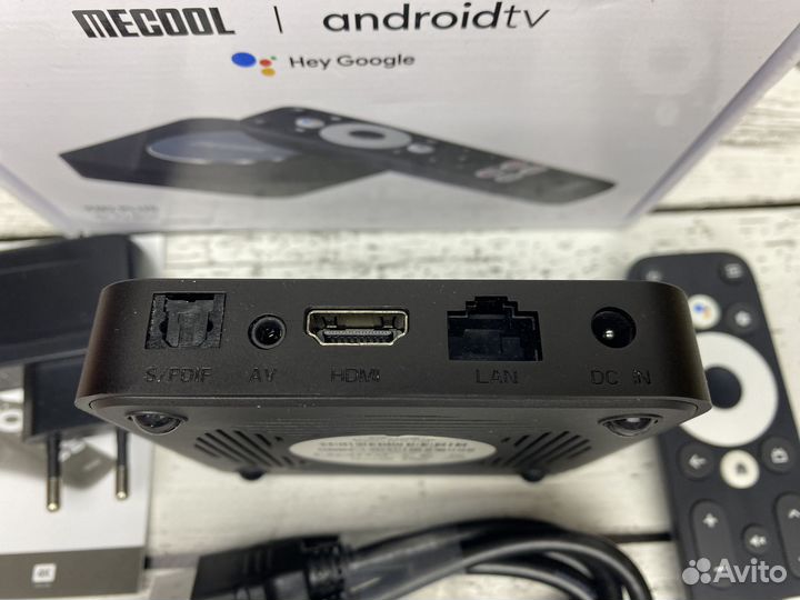 Смарт тв приставка Mecool KM2 Plus