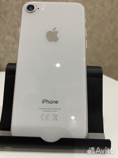iPhone 8, 64 ГБ
