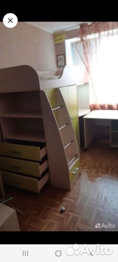 Детская кровать чердак со столом и шкафом бу