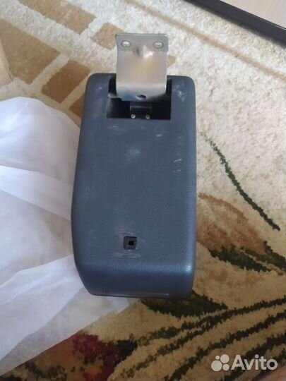 Подлокотник priora 1