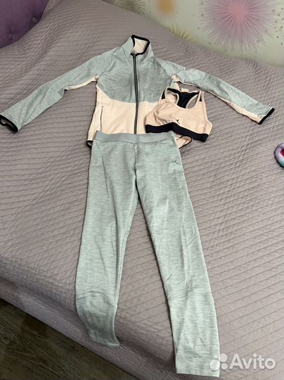 Костюм спортивный