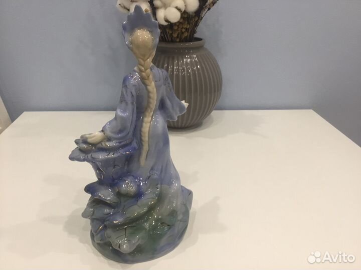 Статуэтка хозяйка медной горы гжель