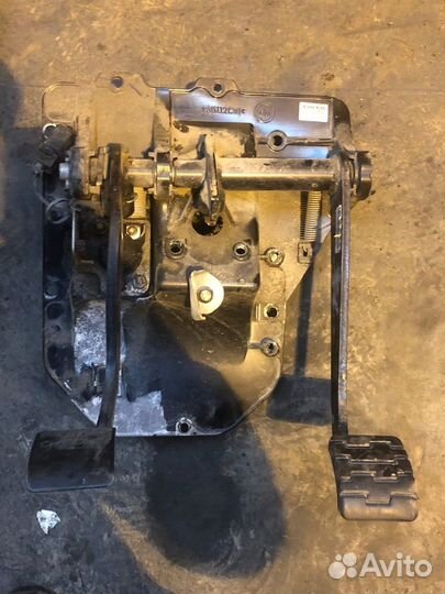 Блок педалей volvo FH13 2019г