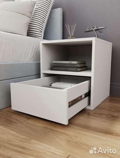 Тумба прикроватная