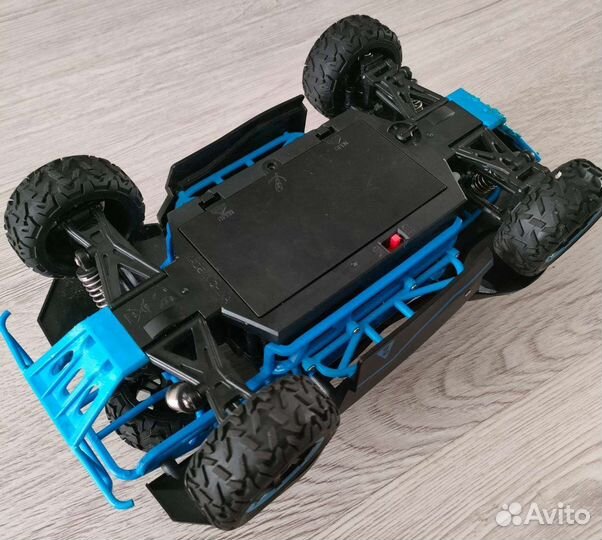 Машинка на пульте управления для ребенка