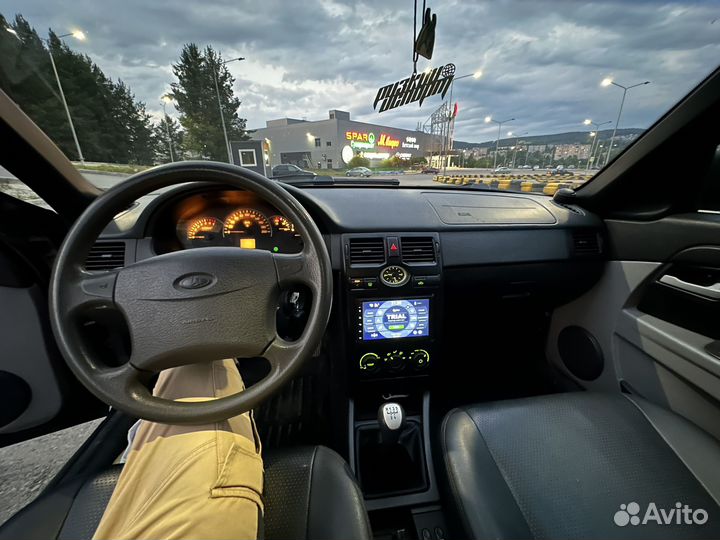 LADA Priora 1.6 МТ, 2011, битый, 155 100 км