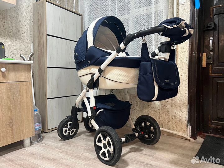 Коляска Adamex barletta с автолюлькой