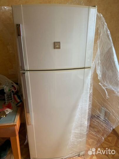 Холодильник бу sharp
