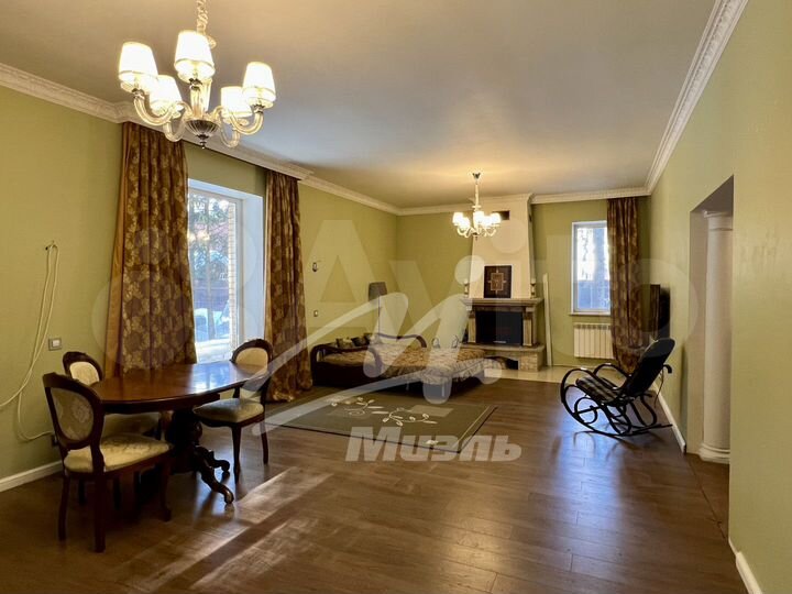 Коттедж 235 м² на участке 26 сот.