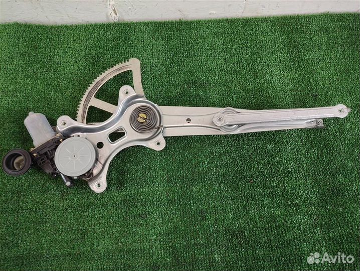 Стеклоподъемник передний правый Lexus RX300 (MCU3