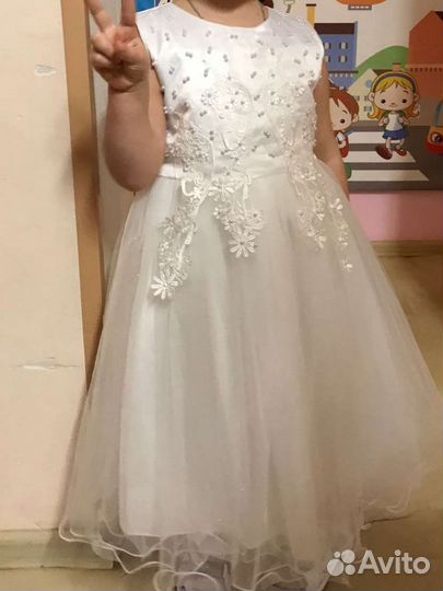 Нарядное платье для девочки 130