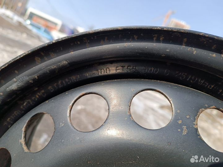 Штампованные диски Renault/ LADA R15