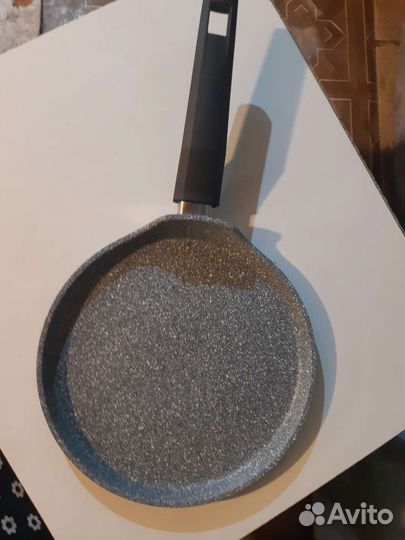 Сковорода блинная Магнит новая