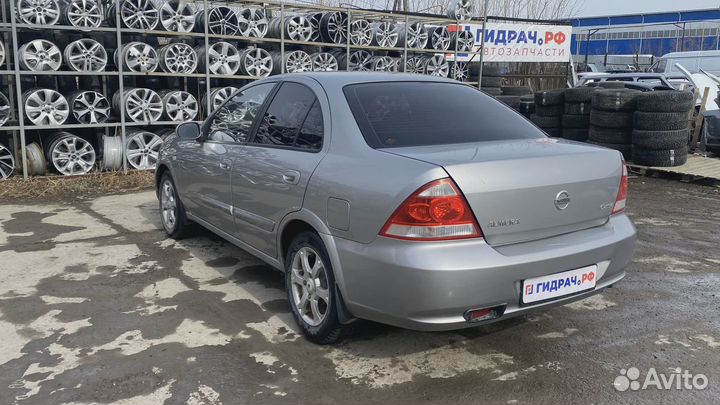 Кронштейн двигателя правый Nissan Almera Classic