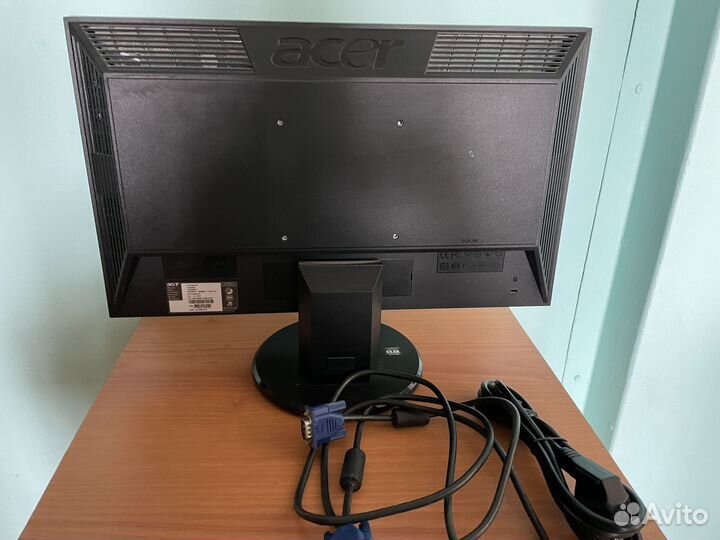 Монитор Acer V193HQV