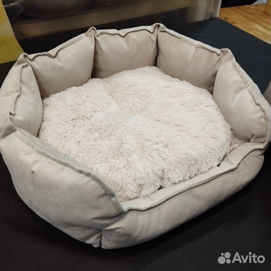 Лежанка для собак