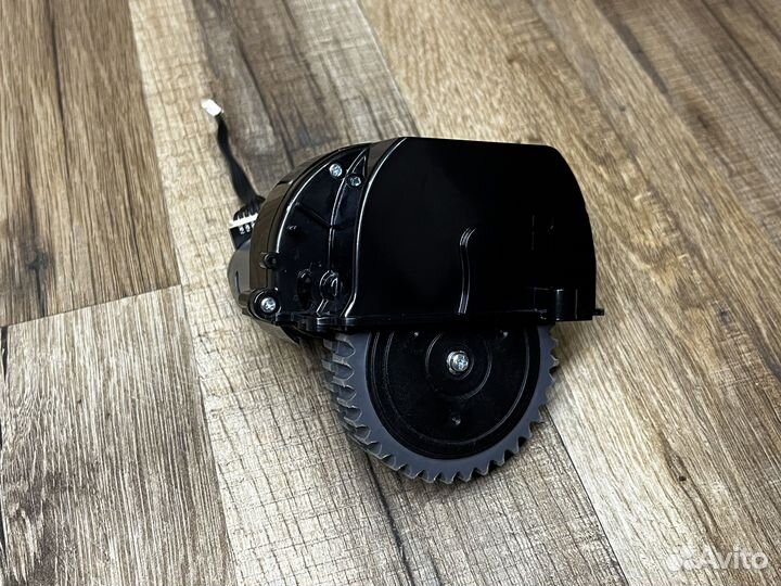 Колесо правое (R) iLife V50 - V5s Pro