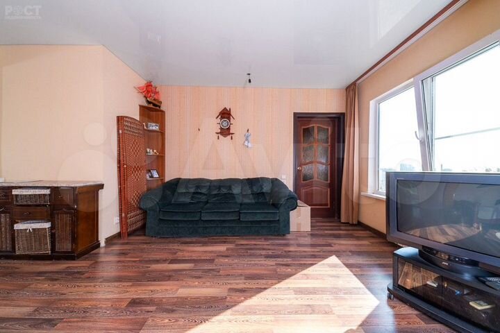 Дом 397 м² на участке 5 сот.