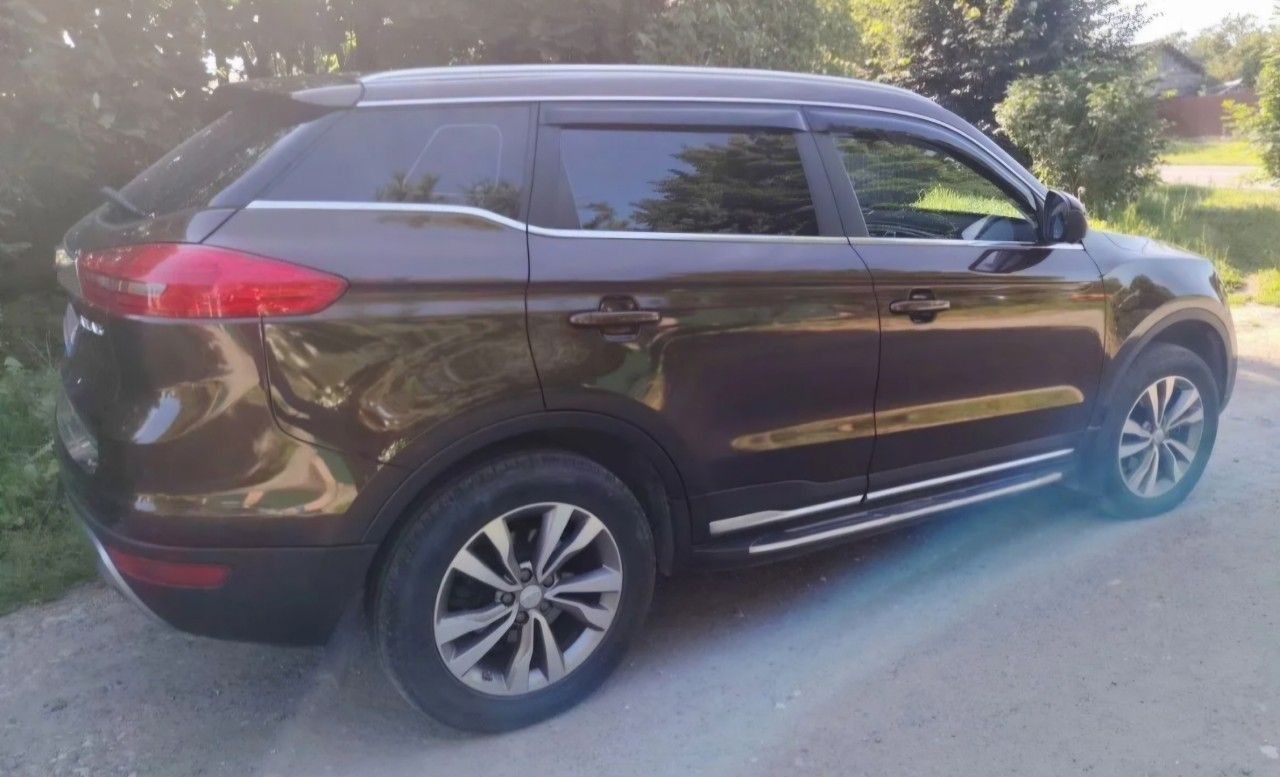 Geely Atlas