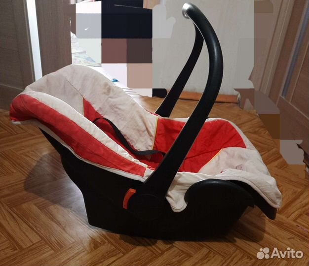 Автомобильное кресло от 0