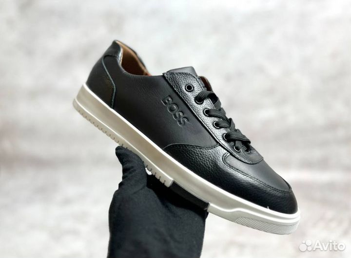 Кроссовки Boss модные