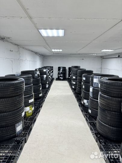 Continental ContiSportContact 7 295/30 R22 и 335/25 R22